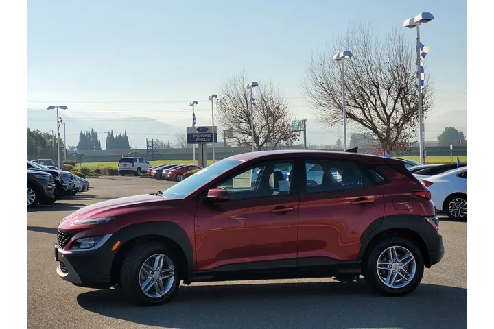 $20824 : Hyundai KONA 2023 AWD SE 4dr image 7