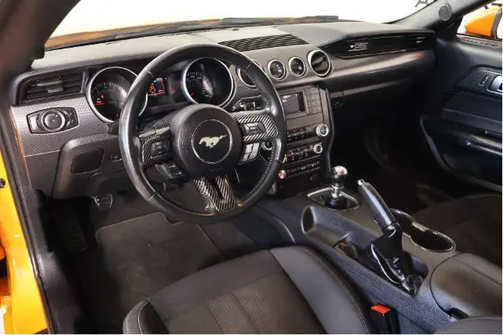 $34129 : Ford Mustang 2020 GT 2dr Fas image 2