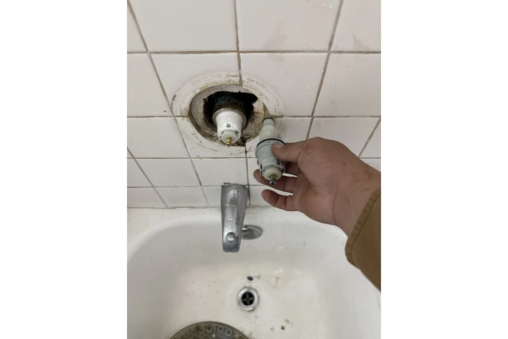 MG plumbing service image 8