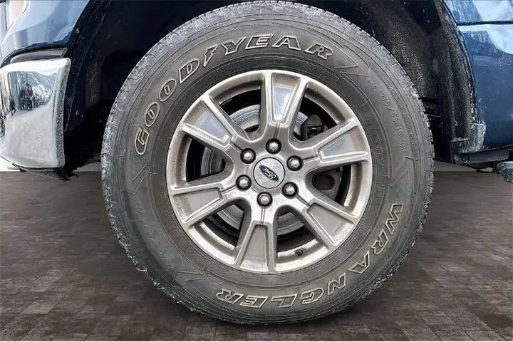 $23333 : Ford F-150 2015 4x4 XLT 4dr image 4