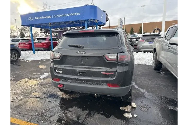 $23125 : Jeep Compass 2022 4x4 Trailh image 7