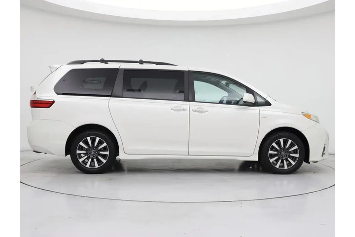 $32998 : Toyota Sienna 2018 AWD XLE 7 image 7