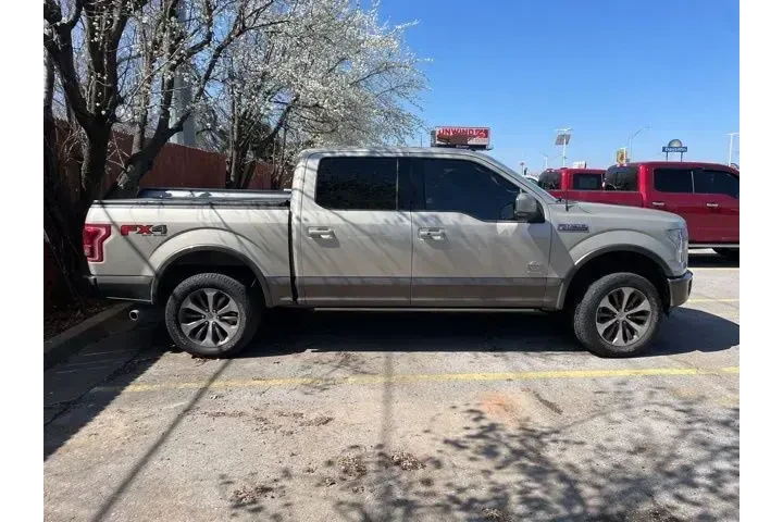 $24400 : Ford F-150 2017 4x4 King Ran image 8