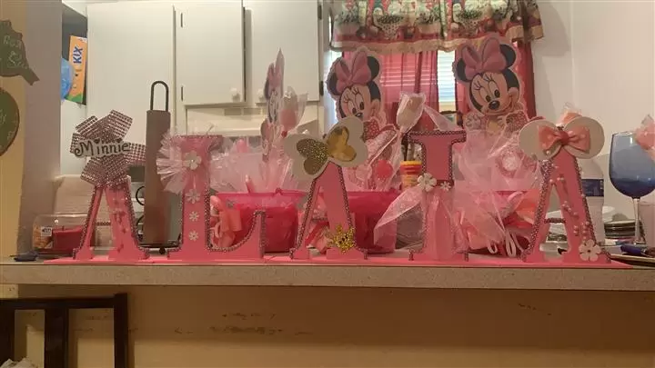 Piñateria y decoraciónes BELLA image 5