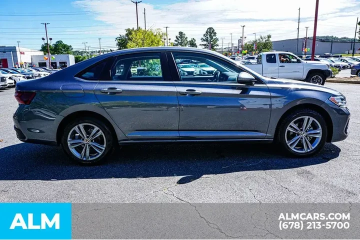 $18420 : Volkswagen Jetta 2024 SE 4dr image 9