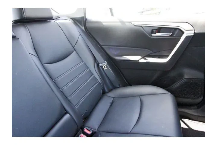 $32146 : Toyota RAV4 2024 XLE Premium image 10