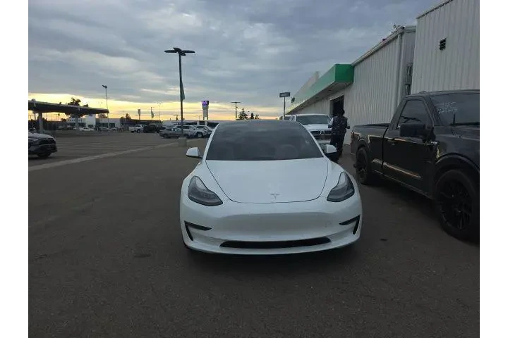 $22900 : Tesla Model 3 2021 Standard image 2