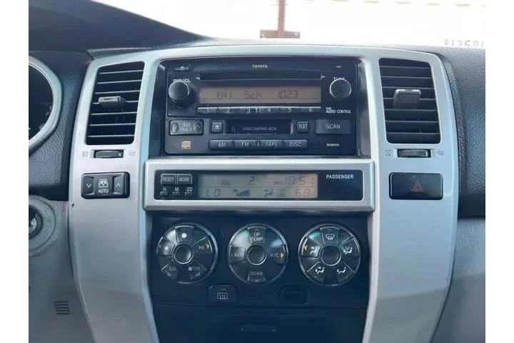 $9997 : Toyota 4Runner 2004 SR5 4dr image 9