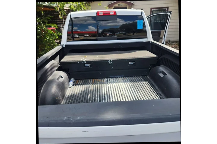 $9990 : 2011 RAM 1500 QUAD CAB2011 RA image 7