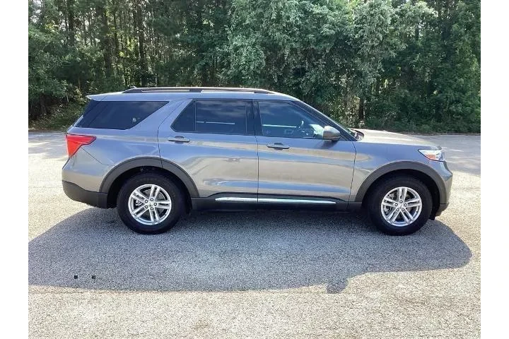 $17981 : Ford Explorer 2022 XLT 4dr S image 4