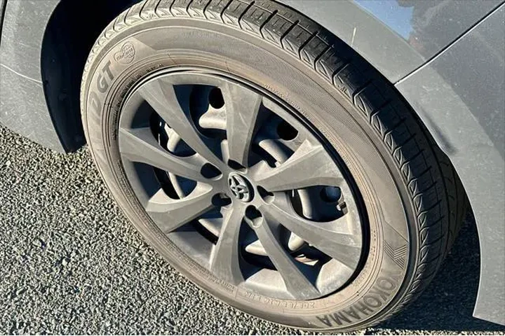 $22990 : Toyota Corolla Hybrid 2023 L image 4