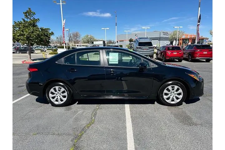 $24995 : Toyota Corolla 2025 LE 4dr S image 3