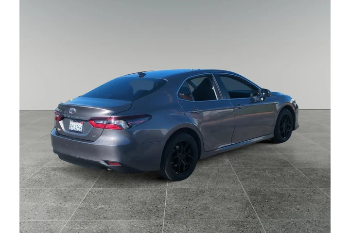 $17917 : Toyota Camry 2022 LE 4dr Sed image 5