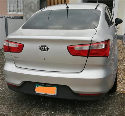 $7500 : Kia Rio 2017 (semi full) image 7