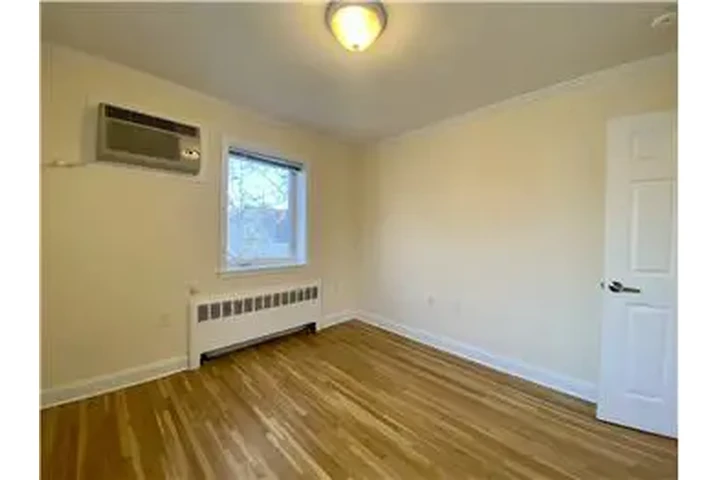$3190 : Rental property with 1 bedro image 3