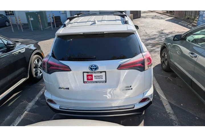 $24990 : 2017 RAV4 Hybrid XLE image 9