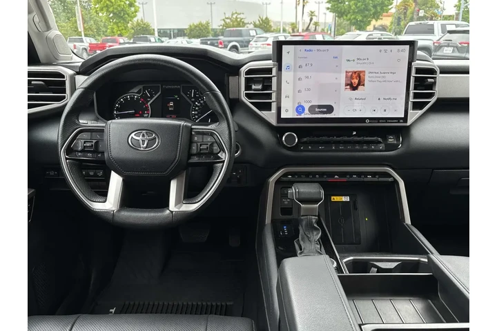 $44190 : Toyota Tundra 2022 4x4 Limit image 9