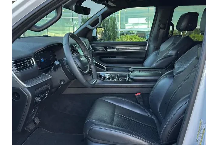 $34250 : Jeep Wagoneer 2022 4x4 Serie image 8