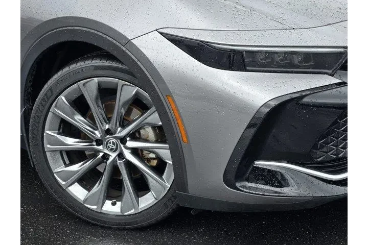 $32988 : Toyota Crown 2023 AWD XLE 4d image 9