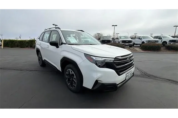 $28390 : Subaru Forester 2025 AWD Bas image 2