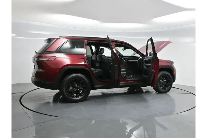 $26333 : Jeep Grand Cherokee 2024 4x4 image 5