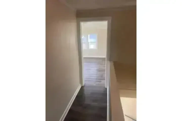 🏠 POMONA – APARTAMENTO 2 REC. image 10