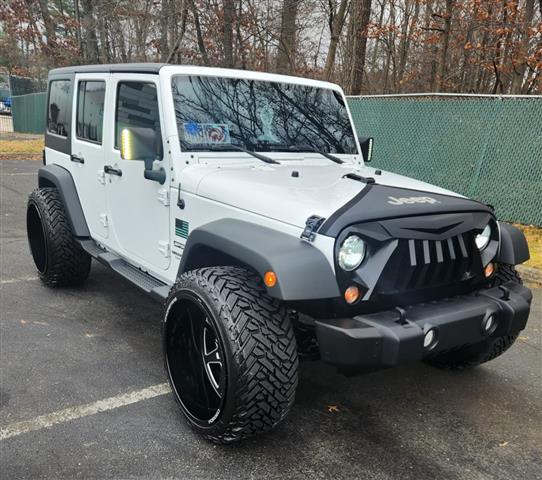 $21000 : Se vende Jeep Wrangle Unlimite image 1