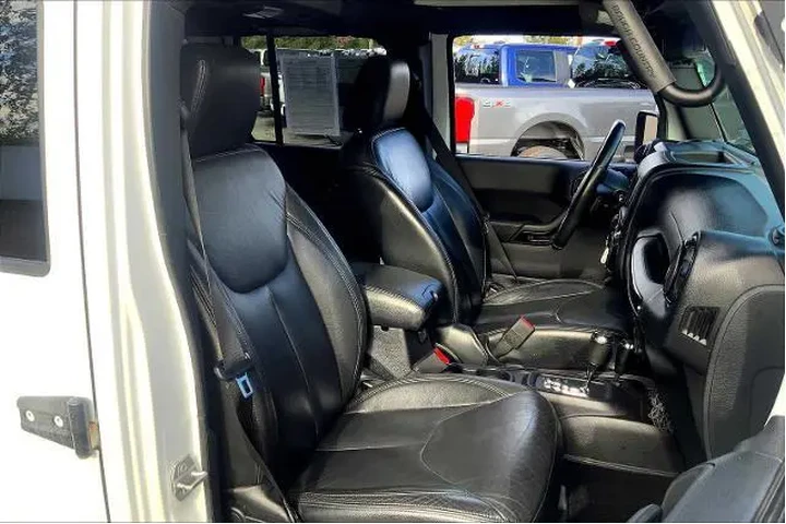 $16444 : Jeep Wrangler Unlimited 2015 image 7