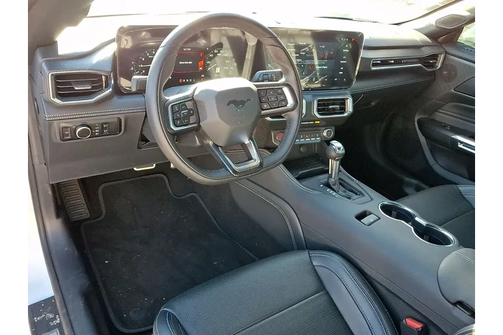 $35900 : Ford Mustang 2024 EcoBoost P image 7