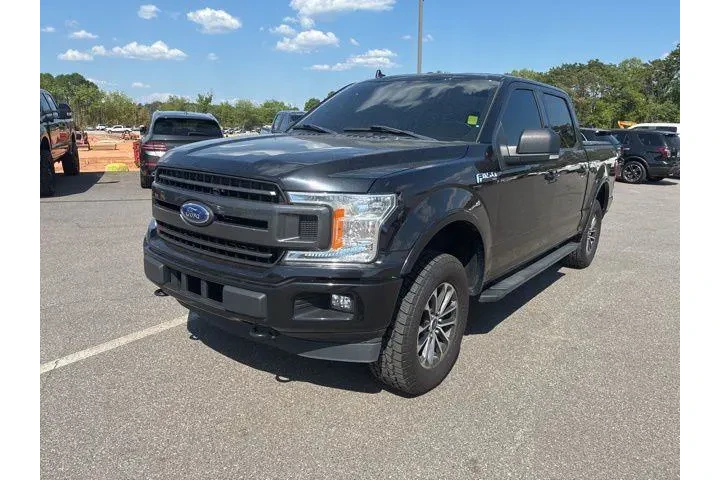 $28592 : Ford F-150 2019 4x4 Lariat 4 image 2