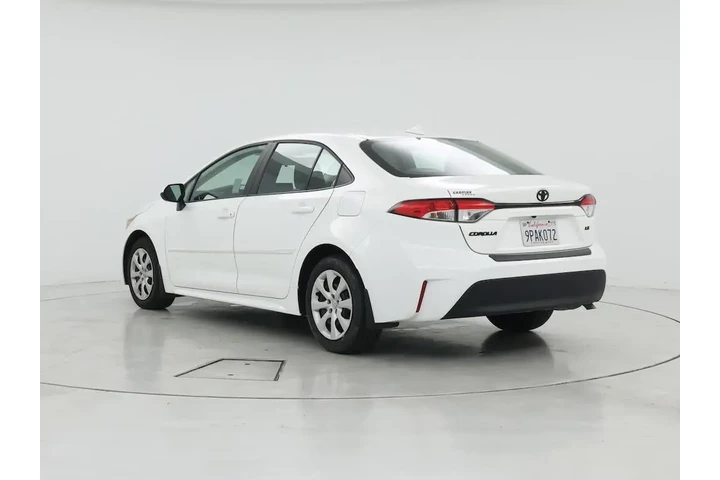 $22998 : Toyota Corolla 2024 LE 4dr S image 2