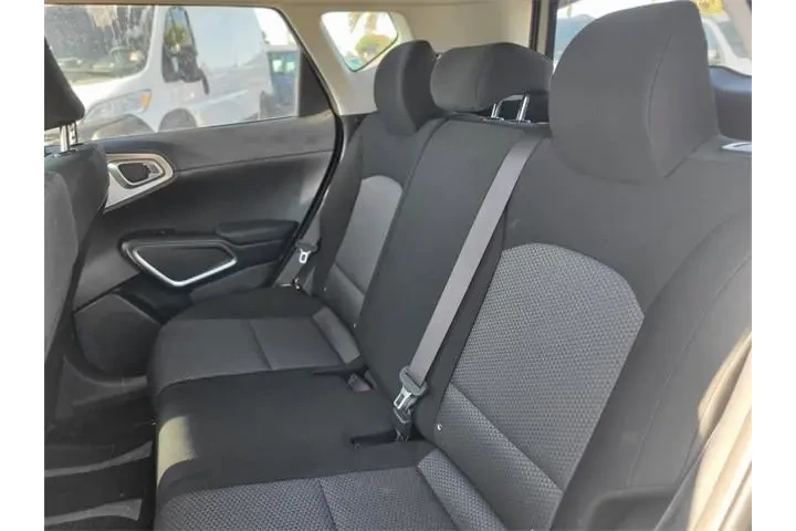 $14991 : Kia Soul 2024 LX 4dr Crossov image 8