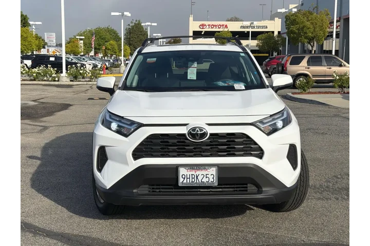 $29147 : Toyota RAV4 2023 XLE 4dr SUV image 9