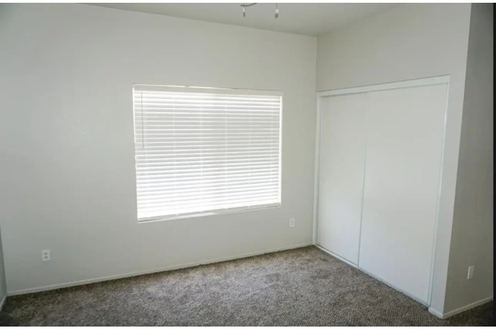 $1200 : 2 Recámaras con Baño Privado image 3