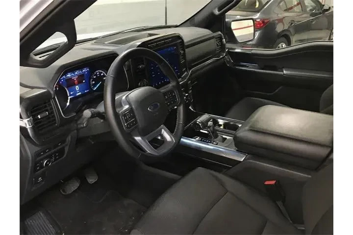 $35988 : Ford F-150 2023 4x4 XLT 4dr image 4