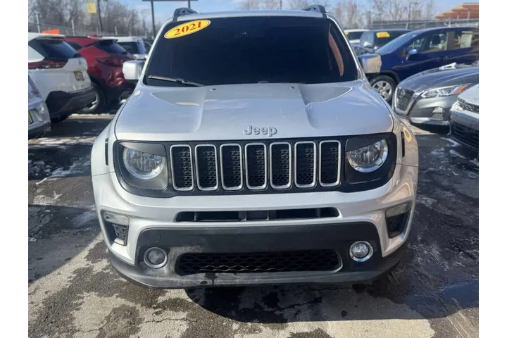 $15995 : 2021 Renegade Latitude image 3