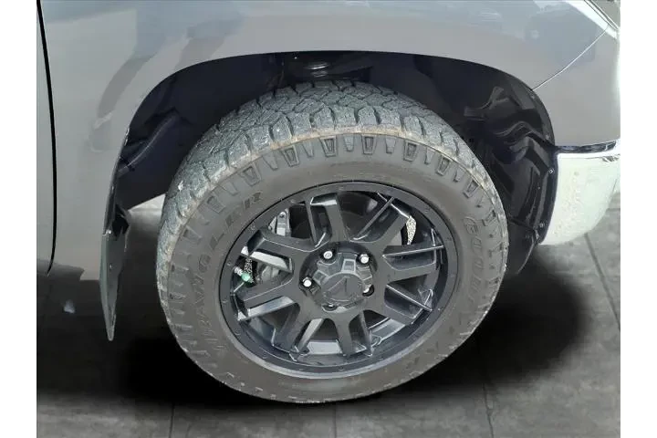 $34850 : Toyota Tundra 2021 4x2 SR5 4 image 10