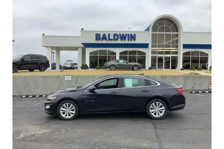 $22550 : Chevrolet Malibu 2023 LT 4dr image 4