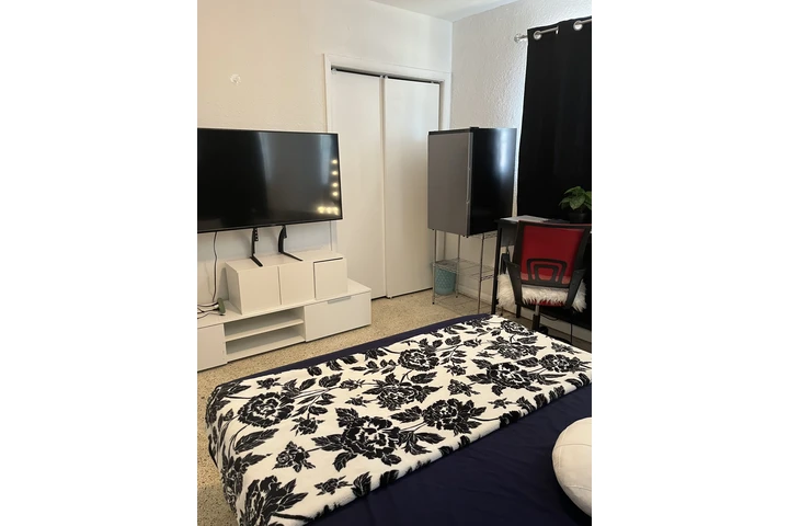$750 : Habitación para dama image 4
