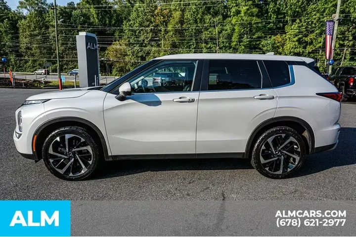 $22720 : Mitsubishi Outlander 2024 SE image 7