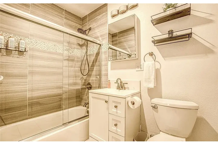 $1170 : Cozy and Affordable 1bd 1ba image 4