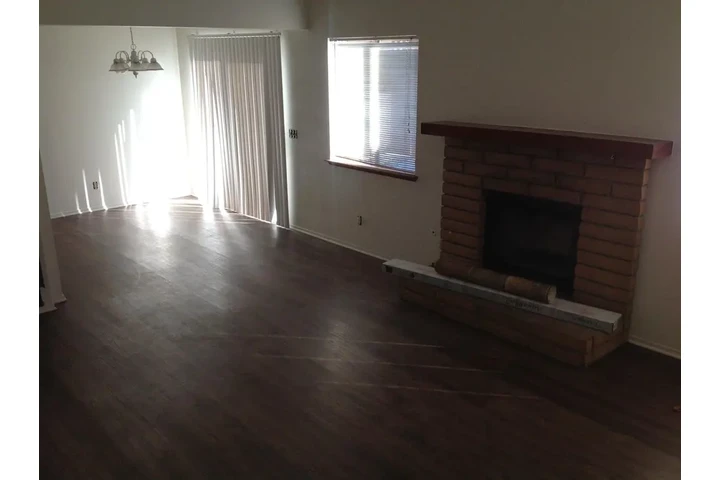 $1100 : eficientemente Newport Beach image 4