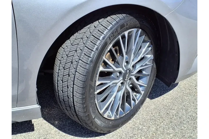 $19999 : Kia Forte 2023 GT-Line 4dr S image 4