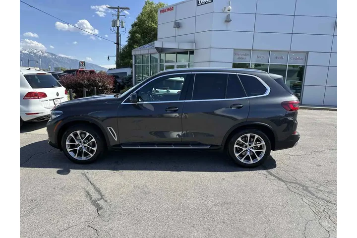 $38410 : 2023 X5 xDrive40i image 9