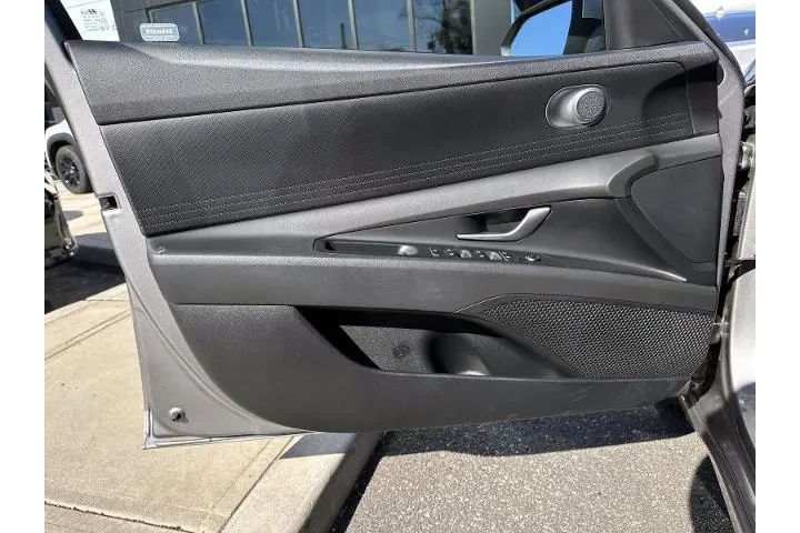 $17999 : Hyundai ELANTRA 2023 SEL 4dr image 8