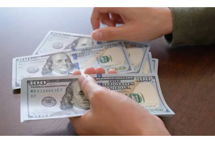 Arnold Junk Cars image 2