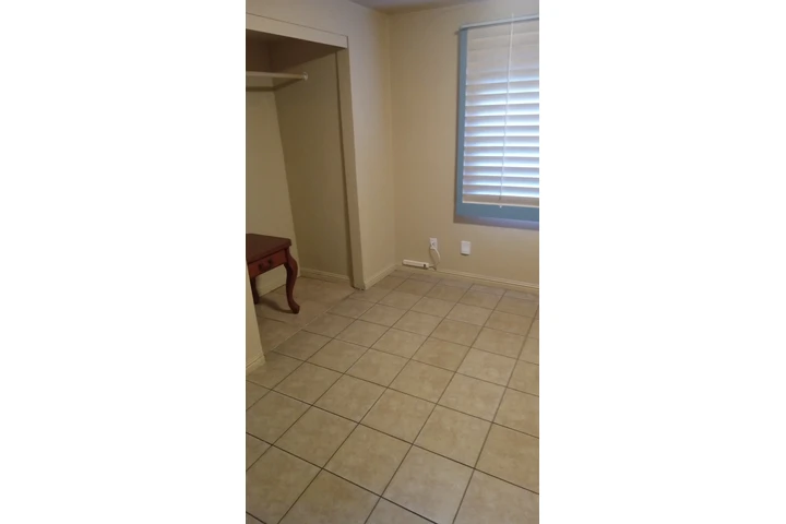 $1200 : Recamara Para 2 Personas Este image 7