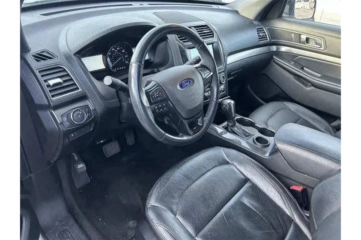 $18306 : Ford Explorer 2018 XLT 4dr S image 10