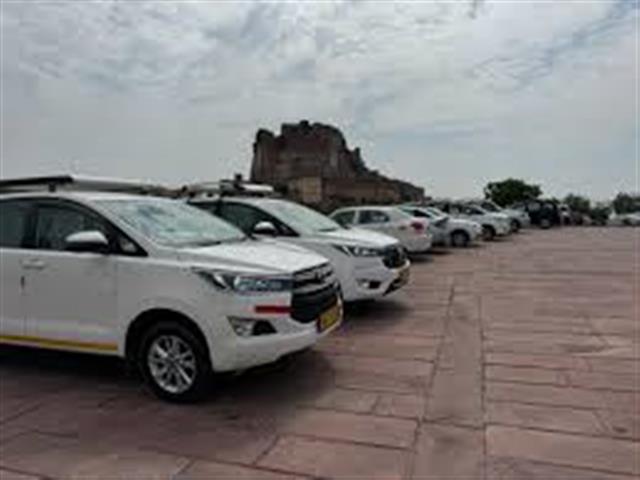 Hire Private Driver Delhi image 1