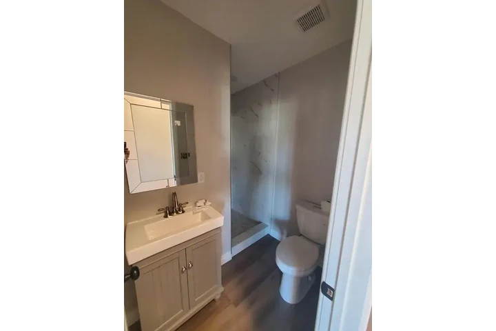 $1400 : Rialto- Move In Ready image 7